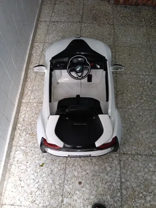 Coche eléctrico BMW i8 Coupe para niños