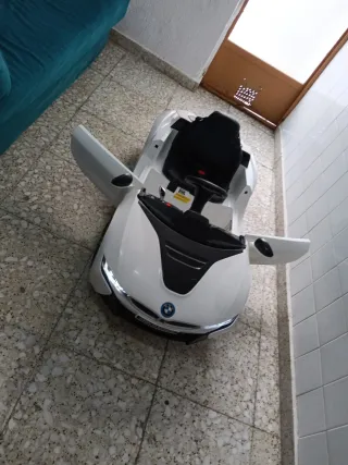 Coche eléctrico BMW i8 Coupe para niños