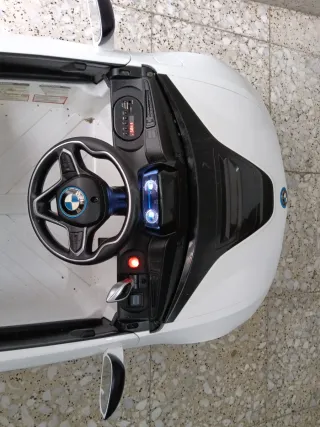 Coche eléctrico BMW i8 Coupe para niños