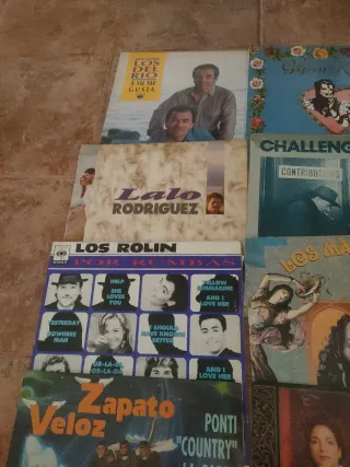 Lote 8 LPs Varios Artistas 5€ unidad.