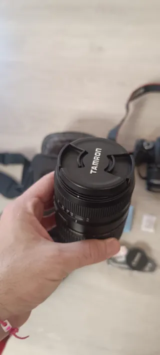 Cámara Canon EoS 600D + Objetivo Tamron 70-300mm