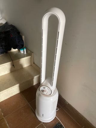 Ventilador torre sin aspas blanco y dorado 65w.