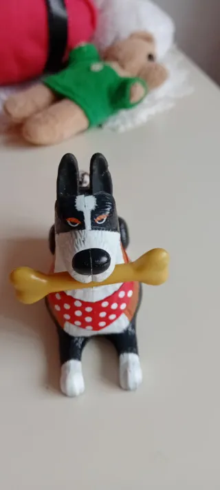 Peluche Perro San Bernardo con muñecos pequeños