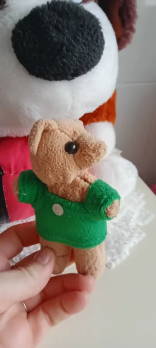 Peluche Perro San Bernardo con muñecos pequeños