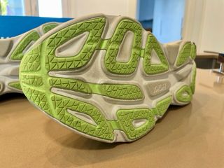 Hoka Bondi 8 Talla 44 2/3 Azul/Verde (28k)