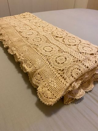 Copriletto matrimoniale uncinetto beige