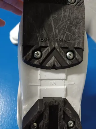 Esquís infantiles Elan 90 cm y botas 211mm