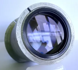 Objetivo Benoist Berthiot Super Cinestar 105 1.8