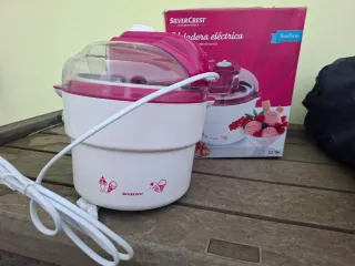 Heladera SilverCrest Rosa Eléctrica