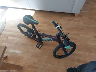 Bicicleta Orbea Infantil Ligera MX 16 morada.
