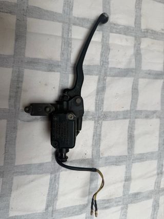 Bomba Freno Izquierda YAMAHA Majesty