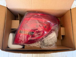 Piloto derecho Opel Meriva 24421972R