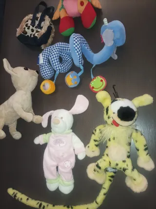 Lote de peluches variados