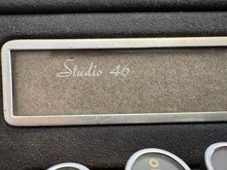 Máquina de escribir Hispano Olivetti Studio 46