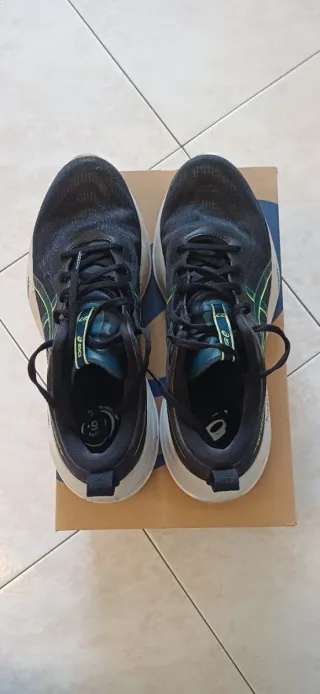 Asics Gel-Cumulus 27 Nero/Giallo