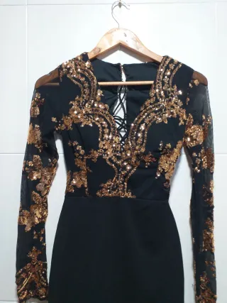 Vestido fiesta negro lentejuelas doradas