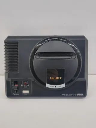 Sega Mega Drive Mini Console + 2 Controller