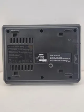 Sega Mega Drive Mini Console + 2 Controller