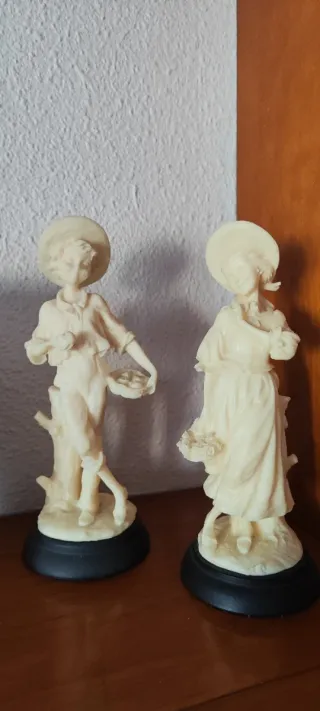 Pareja Figuras Niños Campesinos Marmolina