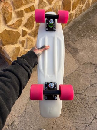 Skate Penny original. Blanco fluorescente.