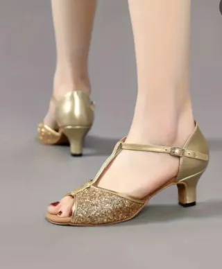 Zapatos de baile latino profesionales dorados