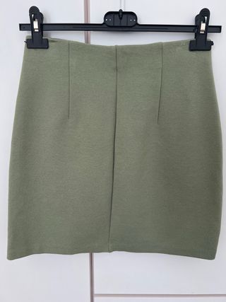 Falda Stradivarius Talla M