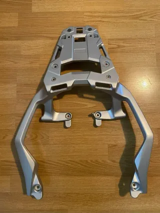 Fijaciones Baúl GIVI para Honda Forza o XADV 750