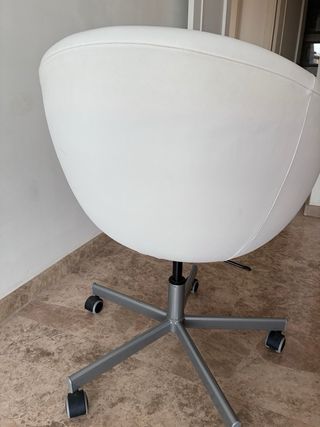 Silla de oficina giratoria de cuero