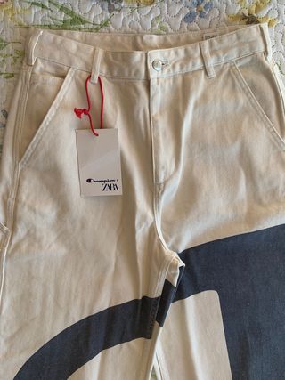 Pantalon baggy Zara x Champion blanco (T. 36EU)