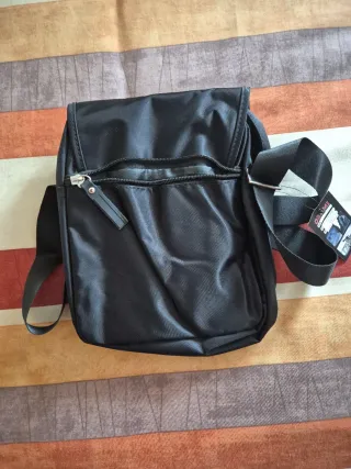 Bolso bandolera hombre negro 18x24cm