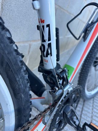 Bicicleta KTM S Blanca y Naranja