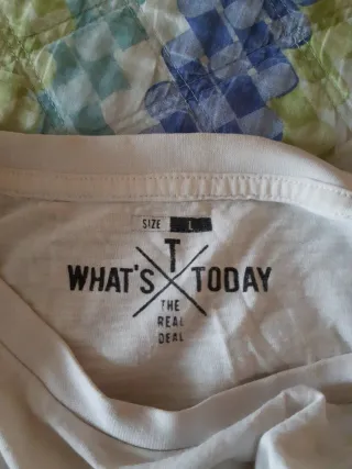 T-shirt bianca con stampe tattoo