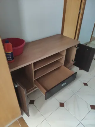 Mueble de comedor y vitrina