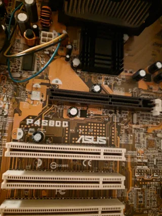 Placa Base ASUS P4S800