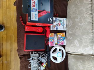 Nintendo Wii Mini Rossa + Giochi e Accessori