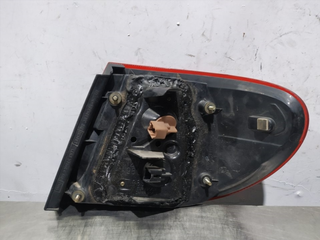 PILOTO TRASERO IZQUIERDO NISSAN ALMERA (N16/E) S