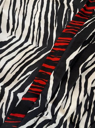 Falda Zara Plisada Animal Print Talla S