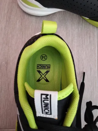 Zapatillas Fútbol Sala Munich Negras y Verdes