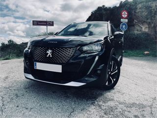Peugeot 2008 versión Allure (2021)