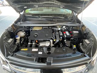 Peugeot 2008 versión Allure (2021)