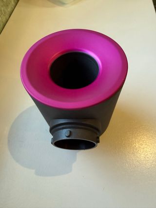 Accesorio tipo Secador supersonic. dyson airwrap