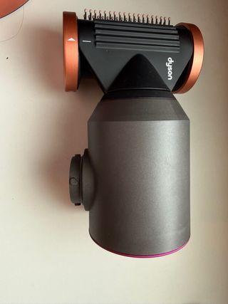 Accesorio tipo Secador supersonic. dyson airwrap