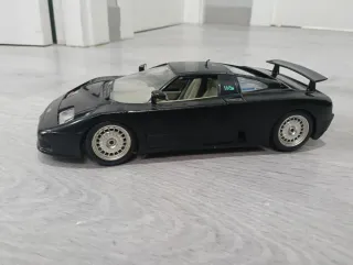 Bugatti Burago 1/18 Negro