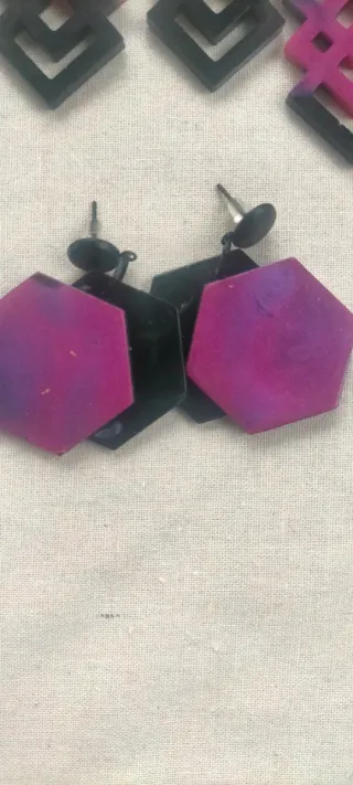 Lote 9 pares de pendientes de resina epoxi