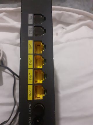 Router Huawei EchoLife HG8247Q Negro 1Gbps Vodafon