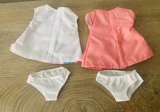 Pack de vestidos para muñeca de Nenuco.