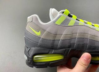 Nike Air Max 95 Gris y Amarillo