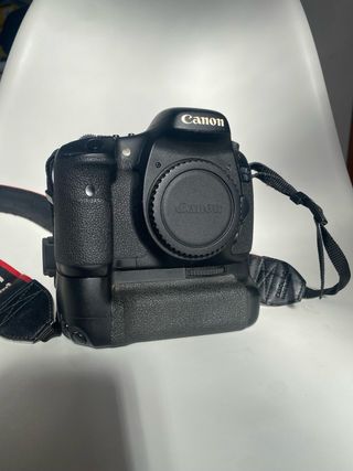 Canon EOS 7D Kit + Batery Grip