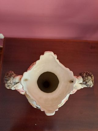 Jarrón Italiano Capodimonte Querubines