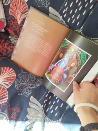 Eclipse en Malasaña: Una zarzuela negra (Spanis...